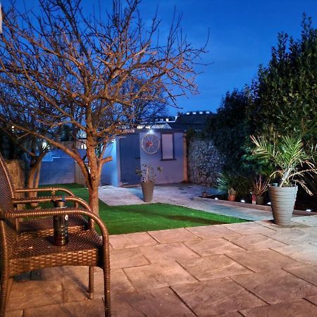Lobster Cottage - Stylish 3 Bedroom Cottage In Heart Of Tenby Town, Pembrokeshire Exteriör bild